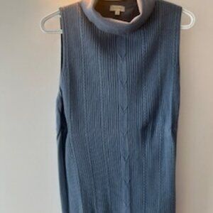 Haut en lainage léger, col roulé, sans manches